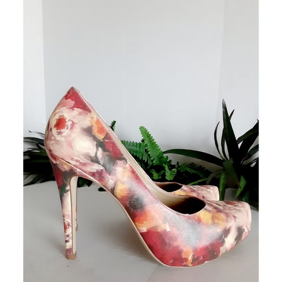 Bcbgeneration Washed Floral Parade Platform Pump - Picture 8 of 14